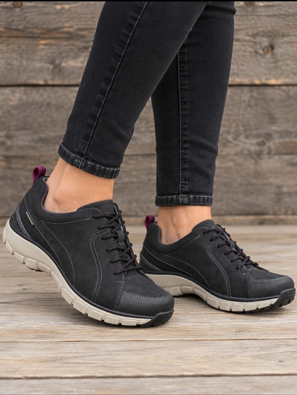 Clarks Wavewalk Go Y2K Gorpcore Waterproof Leather Comfort Walking Sneaker 8W